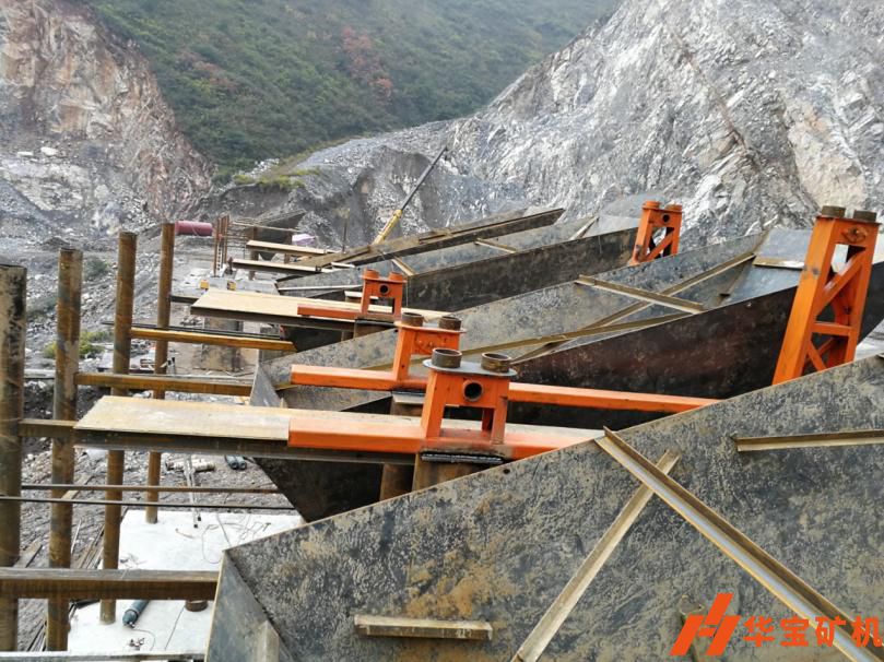 陜西寶雞市順通達(dá)礦業(yè)時(shí)產(chǎn)1000噸振動(dòng)篩 陜西寶雞市順通達(dá)礦業(yè)時(shí)產(chǎn)1000噸振動(dòng)篩